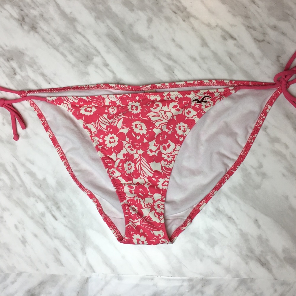 Hollister Large Swim String Bikini